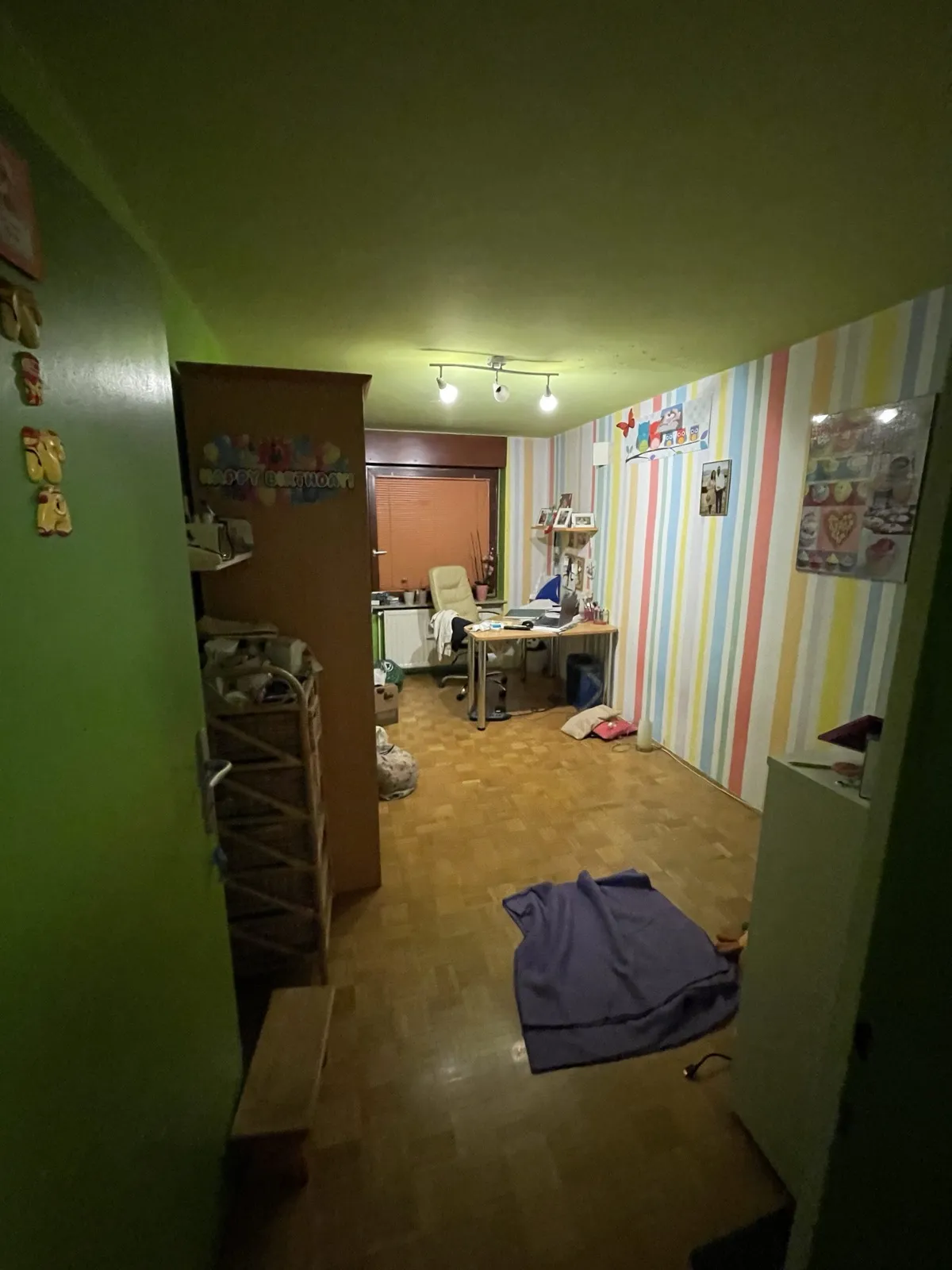 Dnevna soba in balkon – prenova – Dvonadstropno stanovanje v hiši Ljubljana