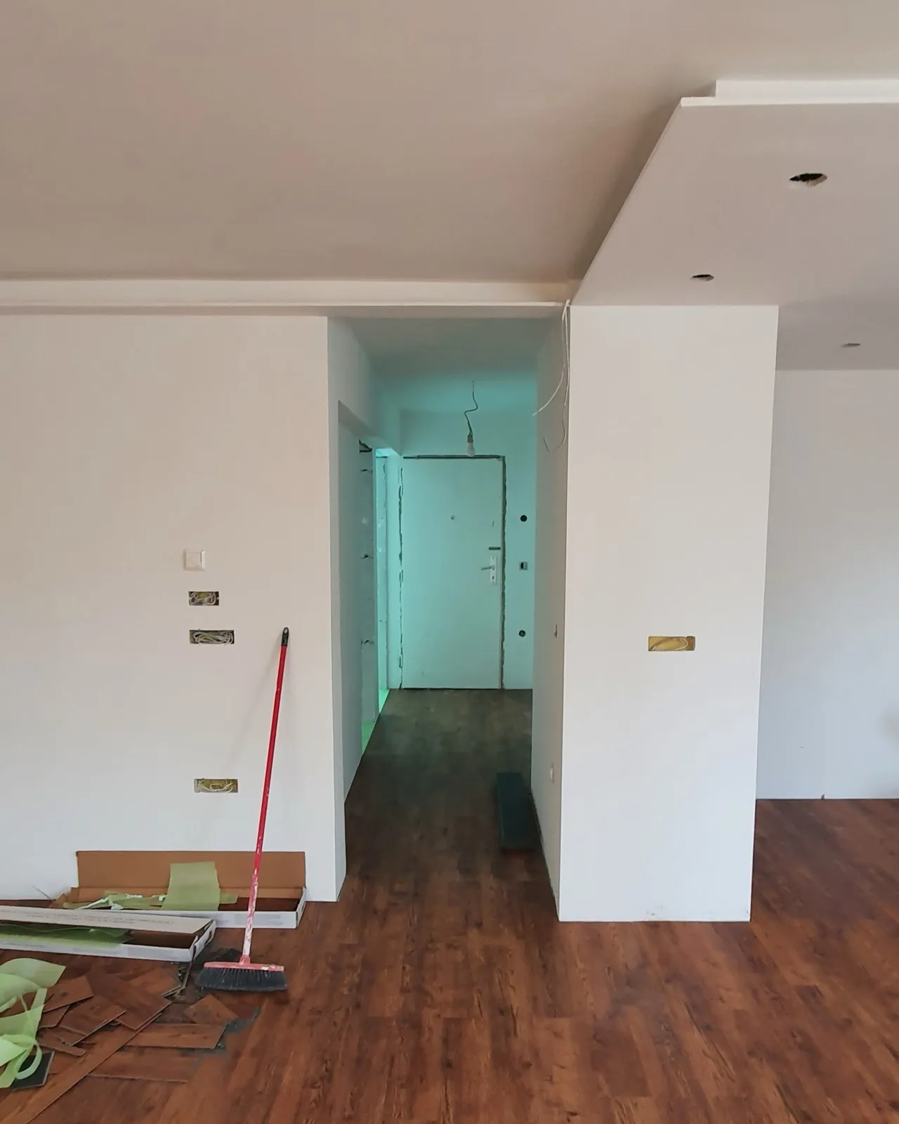 Hodnik – prenova – Stanovanje Ljubljana Vič