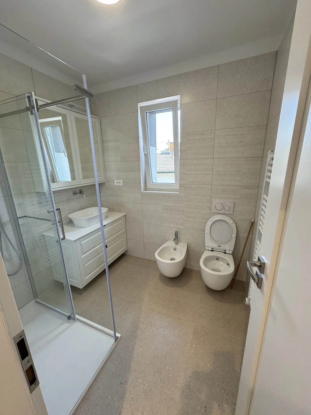 Kopalnica – prenova – Hiša Ljubljana Vič – notranja prenova