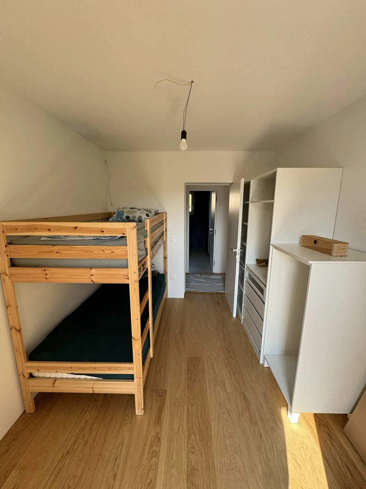 Otroška soba – potek prenove – Vrstna hiša Ljubljana Rudnik