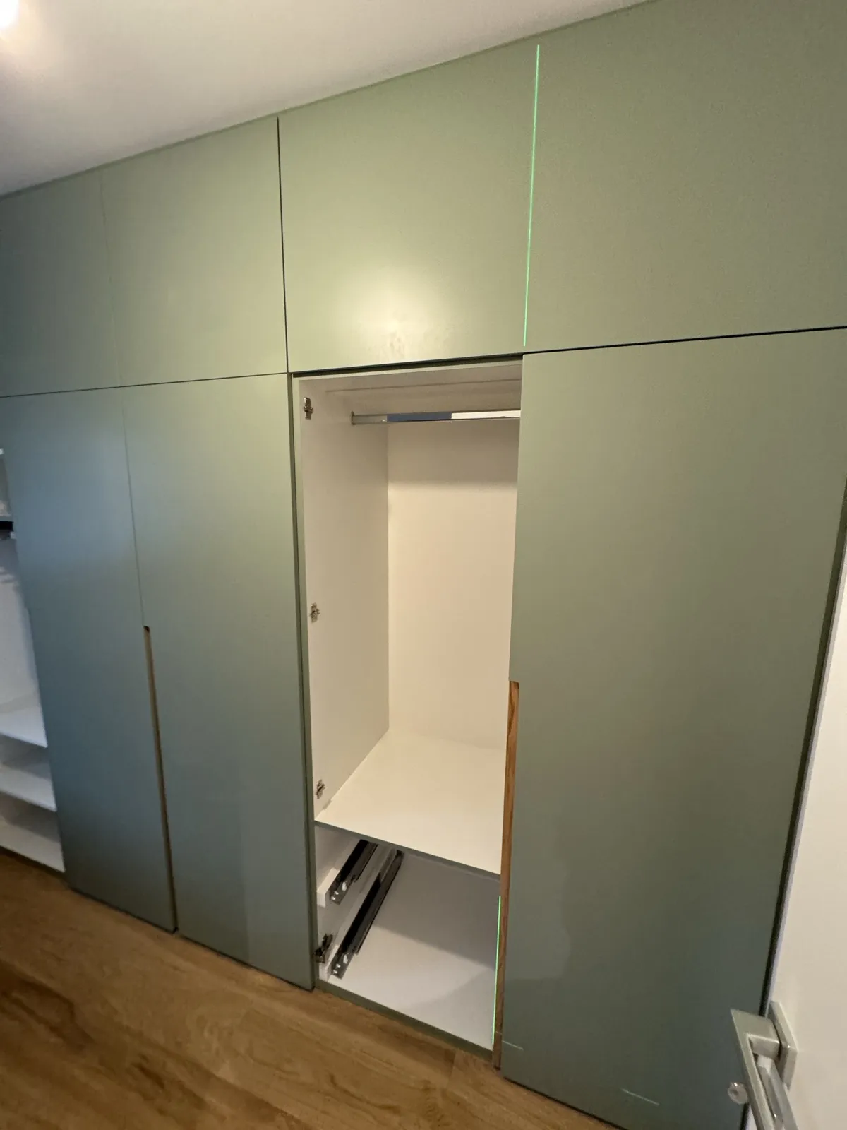 Spalnica – potek prenove – Vrstna hiša Ljubljana Rudnik