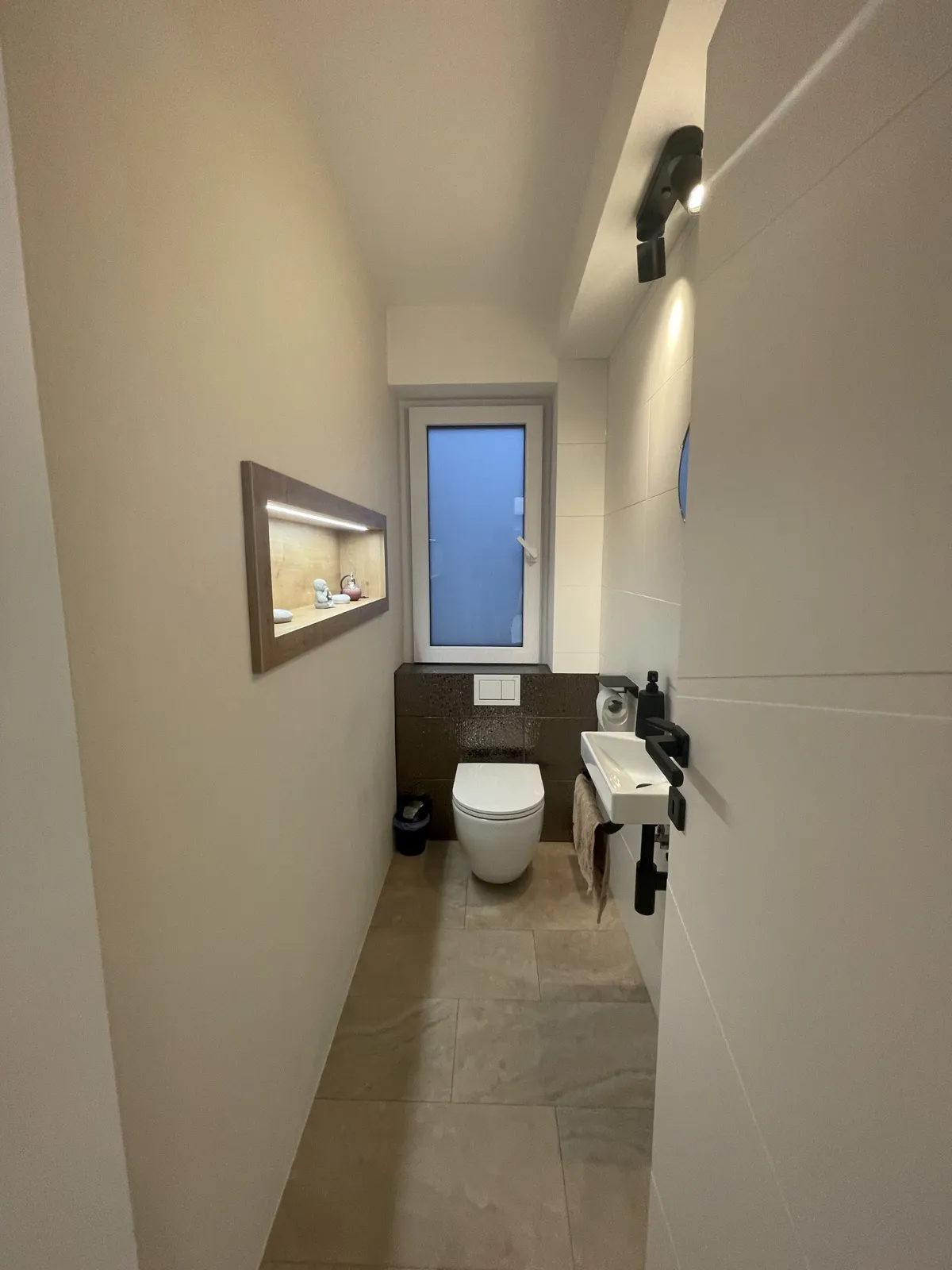 WC – prenova – Stanovanje Medvode