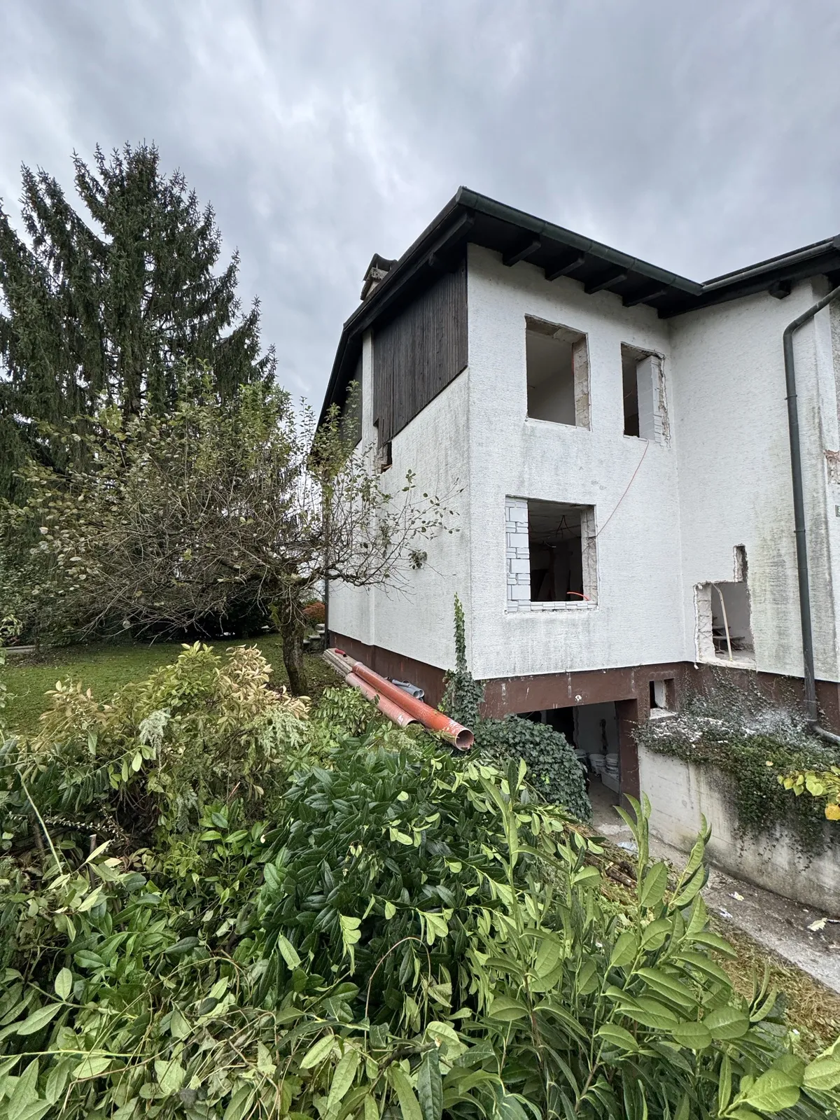 Zunanjost – spredaj – prenova – Vrstna hiša Ljubljana Brod